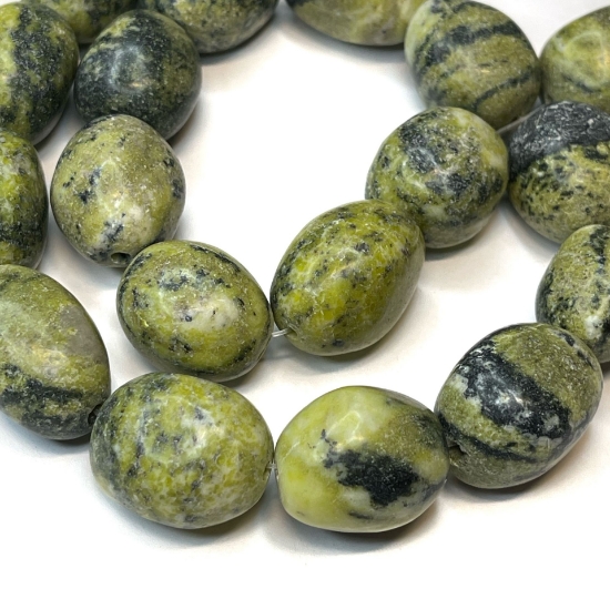 Picture of Yellow "Turquoise" bead nugget x40cm