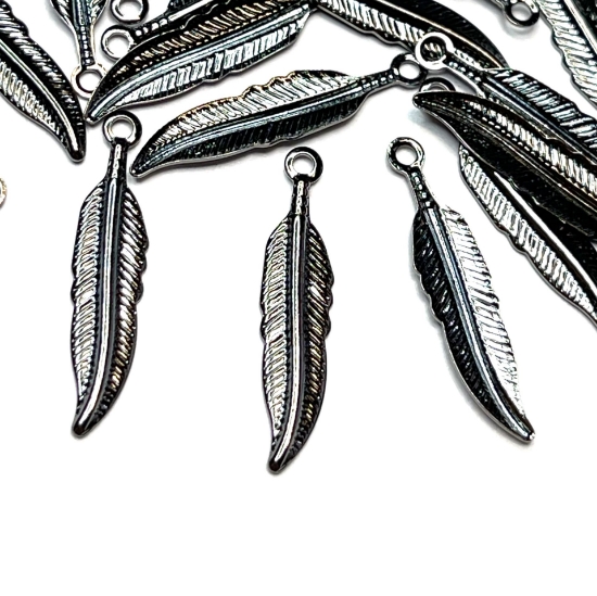 Picture of Charm Feather 18x4mm Gunmetal x10