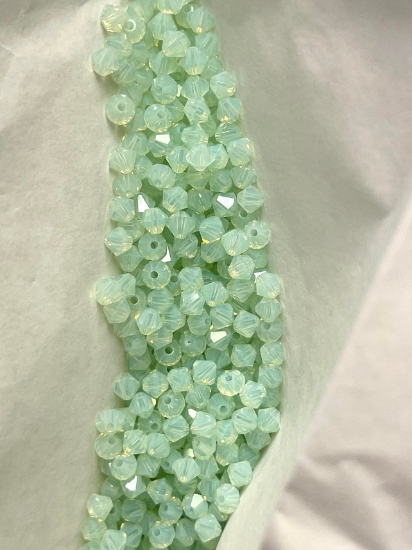 Picture of Preciosa Bead Rondell 4mm Chrysolite Opal x100