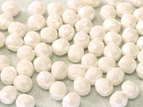 Picture of Fire-Polished 4mm Chalk White Shimmer x100