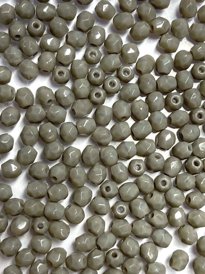 Picture of Fire-Polished 3mm Opaque Grey x100