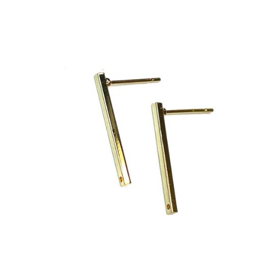 Picture of Ear stud Flat Bar 20x1.5x1.5mm 18kt Gold Plated x2 