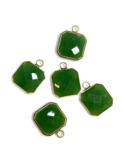 Picture of Pendant Glass Square 13mm Opal Green x1