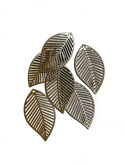 Picture of Filigree Metal Leaf pendant 28x15mm Dark Beige x1