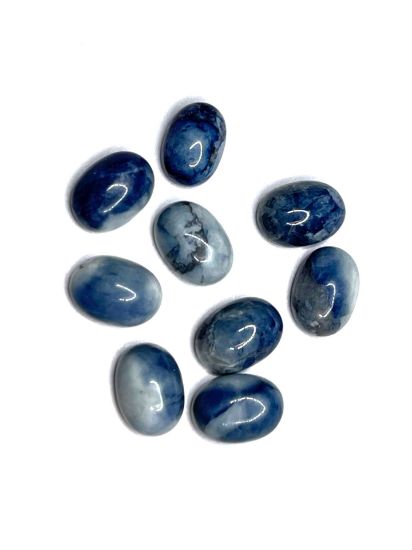 Picture of Cabochon Howlite (dyed) lapis blue 7x5mm oval x1