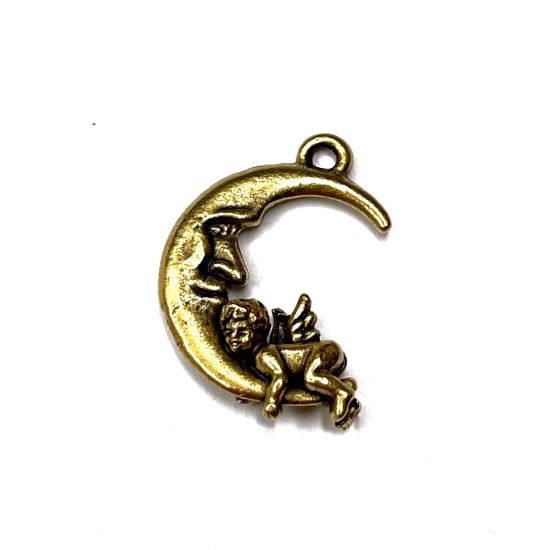 Picture of Charm Moon w/ Baby Angel 24mm Antique Gold x1