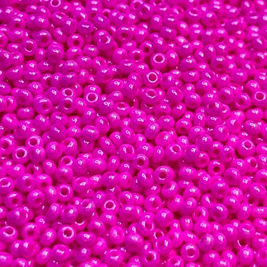 Picture of Czech Seed Beads 11/0 Opaque Dyed Pink x10g 