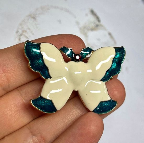 Picture of Brooch X-mas Butterfly 46x32mm  x1