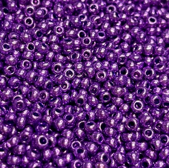 Picture of Czech Seed Beads 8/0 Violet Metallic x10g