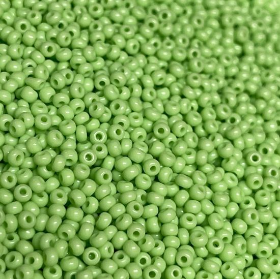 Picture of Czech Seed Beads 11/0 Opaque Lime x10g