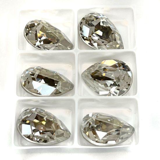 Picture of Swarovski Fancy Drop 4320 14x10mm Crystal Silver Shade x1
