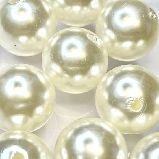 Picture of Acrylic Beads 20mm round White Pearl x10