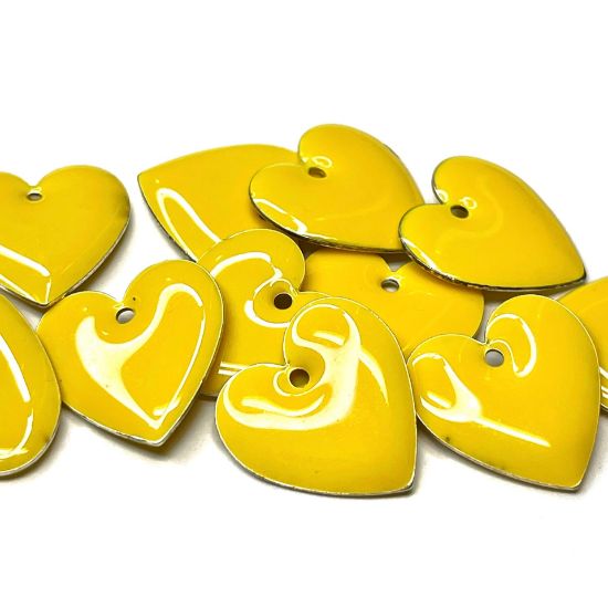 Picture of Candy Heart pendant 16mm Yellow x1