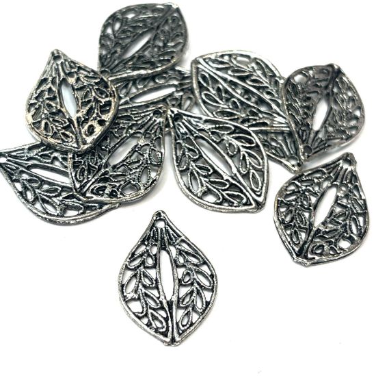 Picture of Filigree Metal Leaf pendant 19x12mm Antique Silver x5