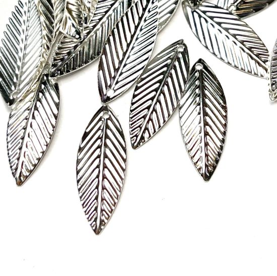 Picture of Charm Leaf 21x7,5mm Silver Tone x50