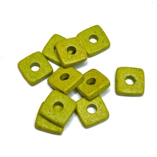 Picture of Greece Ceramic Spacer bead Square 8mm Peridot x10