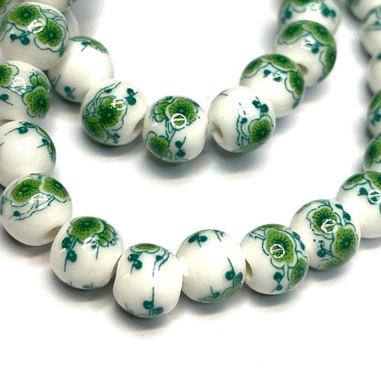 Picture of Porcelain bead 8mm w/ round flower motif Green/White x33cm