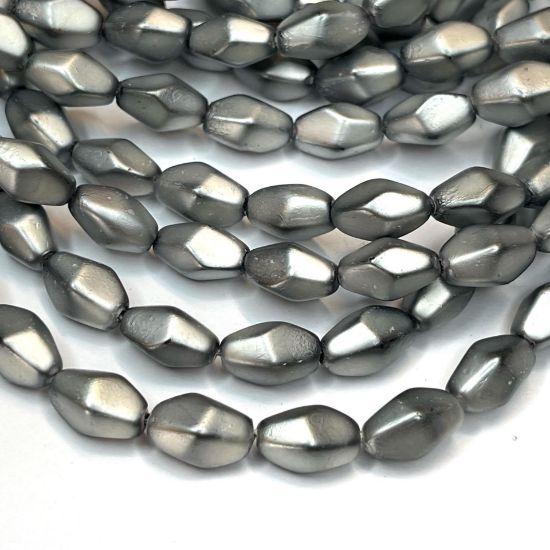 Picture of Vintage Faceted oval 10x7mm Grey Satin x50