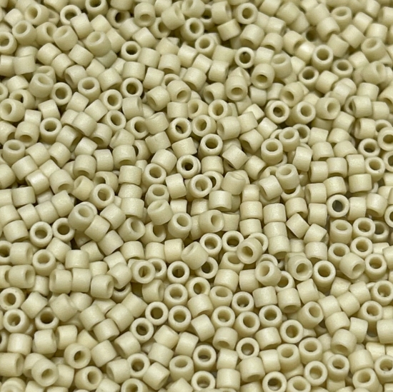 Picture of Miyuki Delica 11/0 DB388 Mat Opaque Bone Luster x10g 
