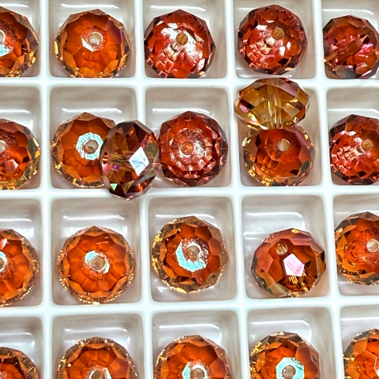 Picture of Swarovski 5040 Briolette Bead 8mm Crystal Copper x1