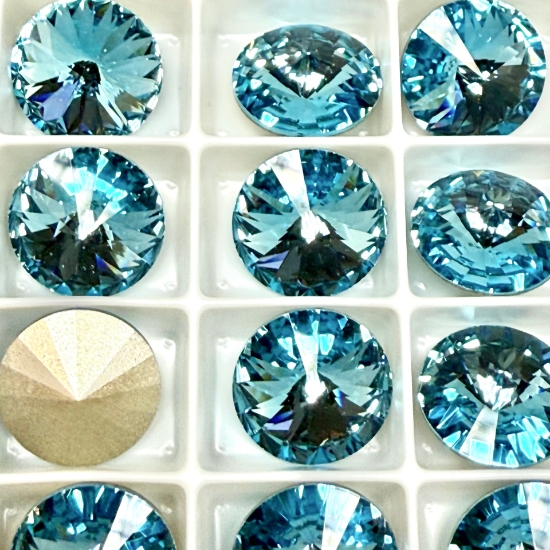 Picture of Swarovski 1122 Rivoli Round Stone 12mm Aquamarine x1