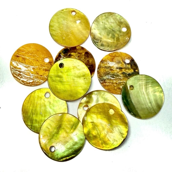 Picture of Shell Sequins fine 15mm round Peridot x10