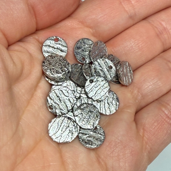 Picture of Stainless Steel Charm textured 10mm round x10 