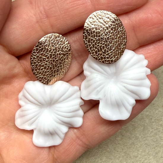 Picture of Stainless Steel Ear stud 20x16mm Leather texture w/ Vertical Loop Rose Gold x2