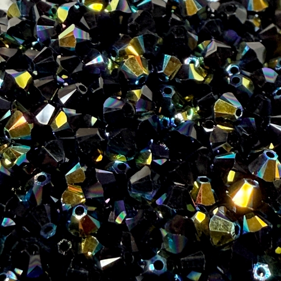 Picture of Swarovski 5328 Xilion Bead 4 mm Jet AB x100