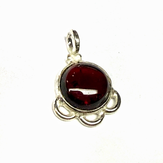 Picture of 925 Silver Pendant 14x10mm w/ round Garnet Cabochon x1