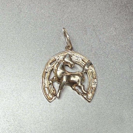 Picture of 925 Silver Charm 18x20mm Horseshoe w/ ring x1