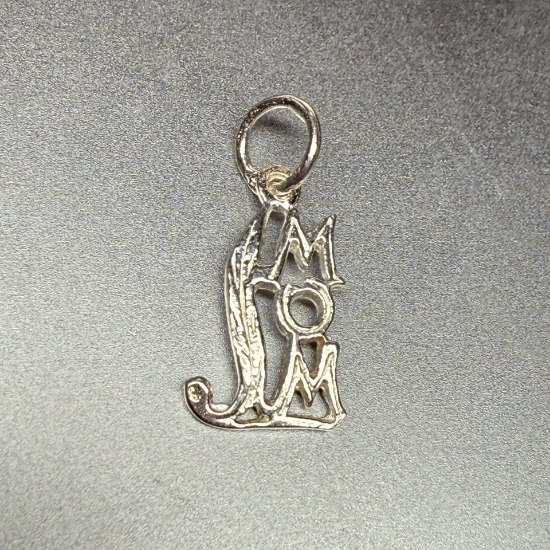 Picture of 925 Silver Charm 16x12mm Mom w/ ring x1