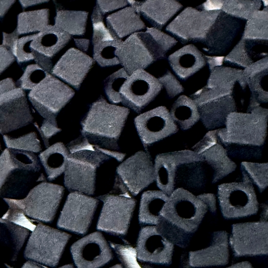 Picture of Miyuki Cubes 4mm SB4-401F Black Mat x10g