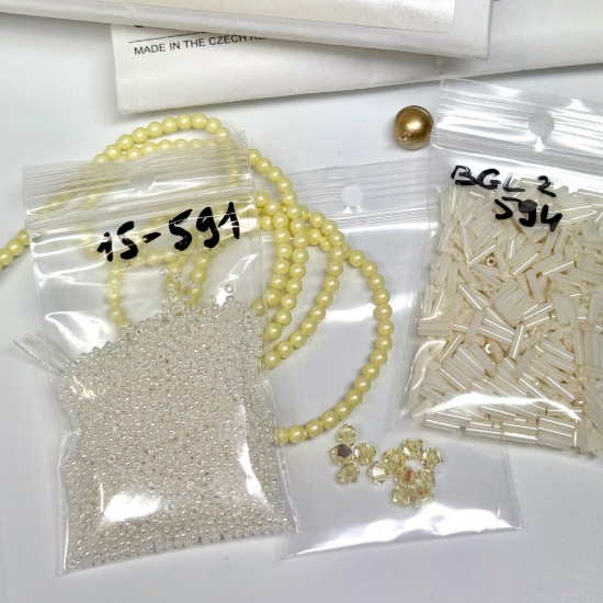 Picture of Swarovski 5810 Pearls 3mm Pastel Yellow Pearl x100