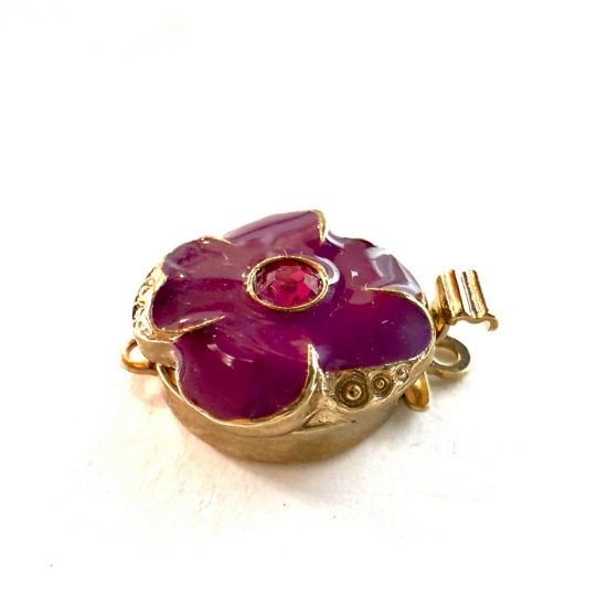 Picture of Neumann Clasp 13mm Flower w/ Swarovski and Enamel Purple 23kt Gold Plated x1
