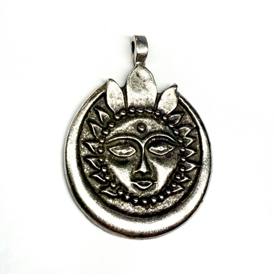 Picture of Large ethnic pendant Surya sun god 38mm Antique Silver x1
