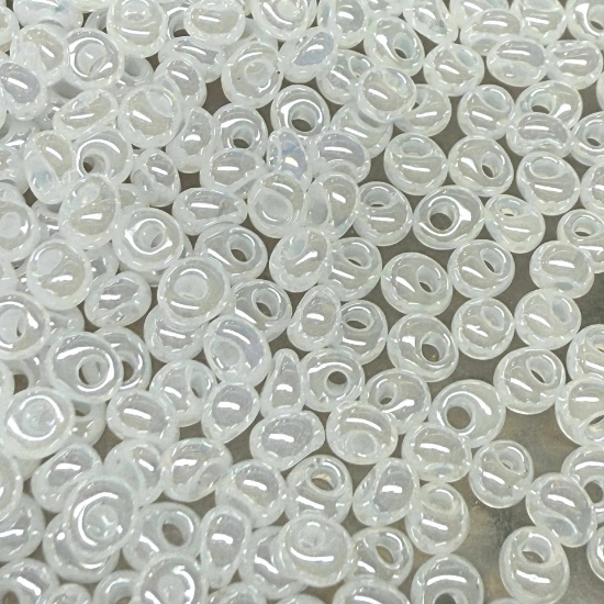 Picture of Magatama Toho 3mm 121 Opaque Lustered White x10g 