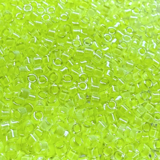 Picture of Miyuki Delica 10/0 DBM2031 Luminous Limeade x10g