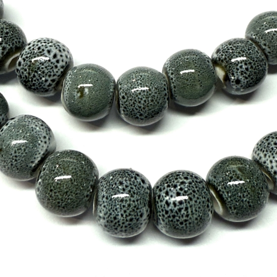 Picture of Porcelain bead 8mm round Grey x36cm