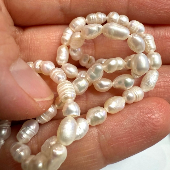 Picture of Pearl Cultured Freshwater Rice 6x4mm x35cm