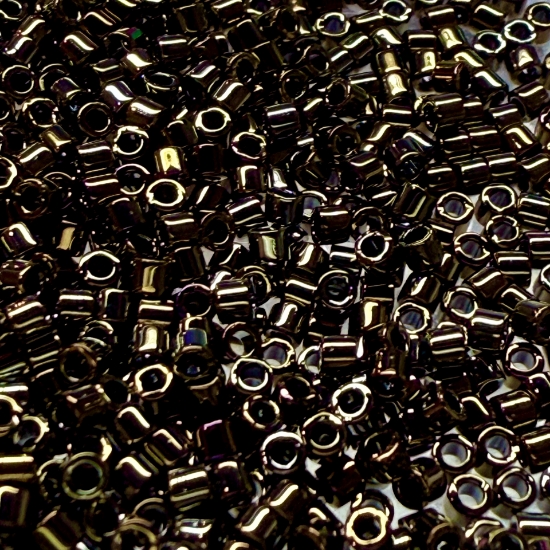 Picture of Miyuki Delica 10/0 DBM7 Brown Iris x10g 