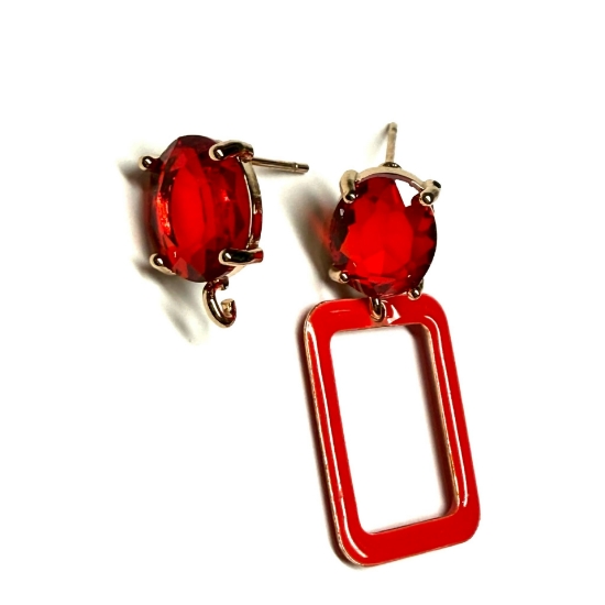 Picture of Ear Stud Oval 12x8mm with loop and Red - Light Gold x2