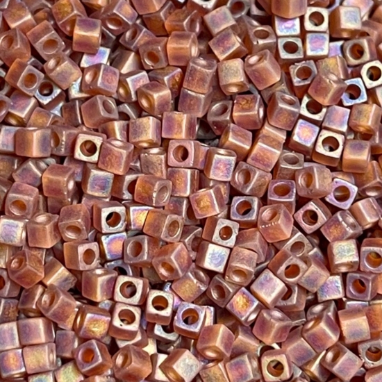 Picture of Miyuki Cubes 1.8mm 134FR Mat Transparent Dark Topaz AB x10g