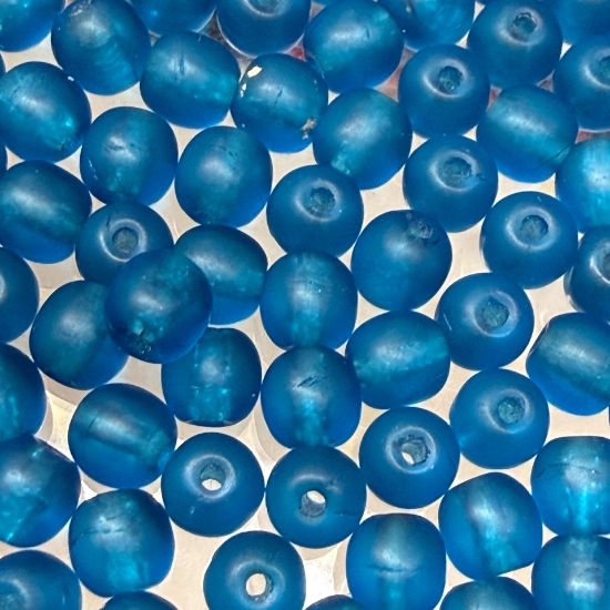 Picture of Round beads 4mm Capri Blue Mat x100