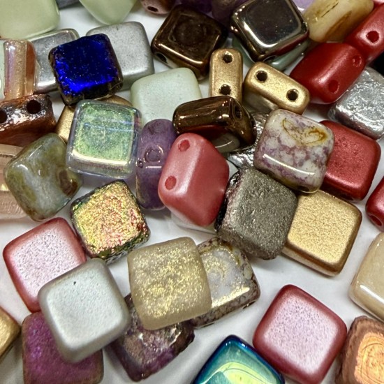 Afbeeldingen van 2-Holes Tile 6mm Color Mix x50