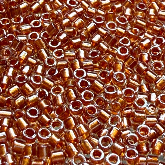 Изображение Miyuki Delica 10/0 DBM915 Sparkling Ginger Lined Crystal x10g