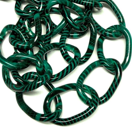 Afbeeldingen van Aluminum Chain 32x22mm curb with line design Green and Black x60cm