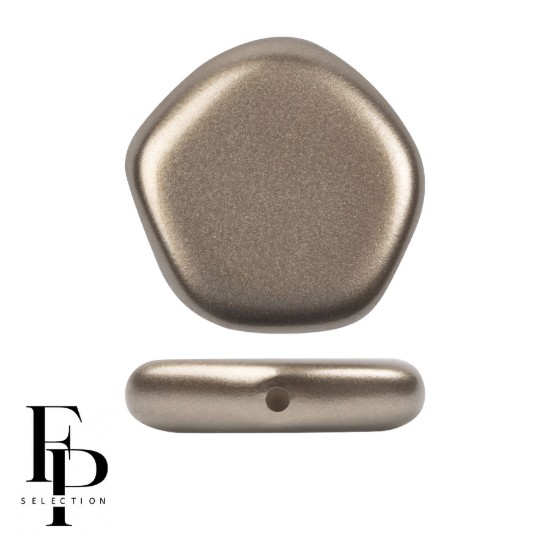 Picture of Cute Polygon 15mm Pastel Light Brown Coco x1