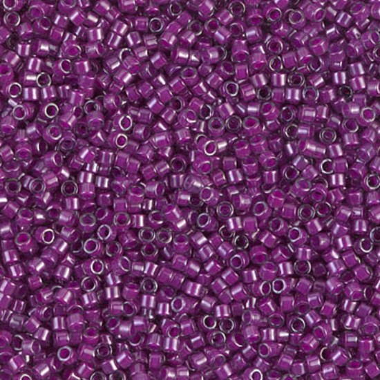 Изображение Miyuki Delica 11/0 DB281 Pale Blue Lined Magenta Luster x10g