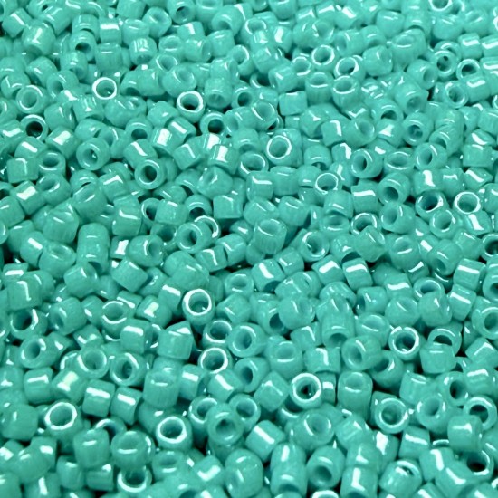 Afbeeldingen van Miyuki Delica 11/0 DB658 Dyed Opaque Turquoise x10g